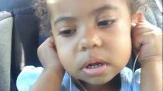 Jewish/Sierra Leonean girl at 2 singing to Rihanna's Disturbia...