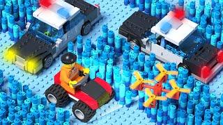 LEGO Prison Break in Arctic - Police Chase