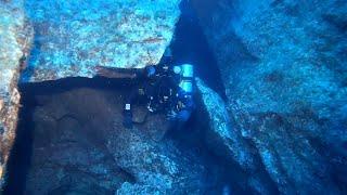 Malta and Gozo Diving - Azure Alps Swimthroughs near Inland Sea - Dark Horizon Diving