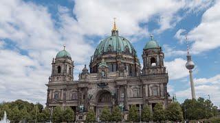 The Berliner dom with a bit of time lapse in the middle.