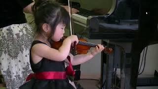 Can you guess who this 3-year-old girl is?   Yes, she is Natsuho Murata