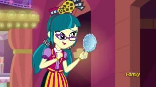 Juniper discovers the mirror's magic - Mirror Magic