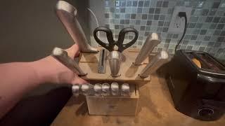 Full review of knife set with block and built in sharpener