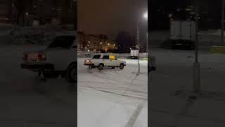 Зимний дрифт на стоке #story #2107 #ваз #опер #карб #выхлоп #бернаут #фсо #2023