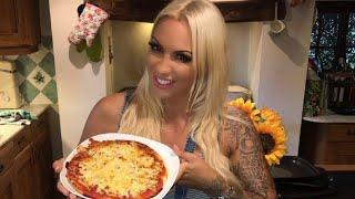 How To Make A Sexy Homemade Pizza! | Jodie Marsh