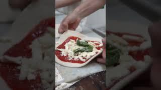 Most popular Pizzeria in Naples - Italian street food