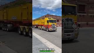 I THINK THIS KENWORTH K200 IS THE BEST ROAD TRAIN EVER  #trucks  #roadtransport