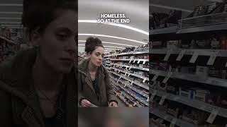 Police officer buys a homeless woman items after she tried to shoplift ️