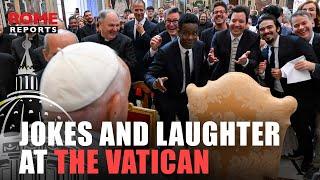  BREAKING NEWS | Jokes & laughs exchanged during Pope Francis' meeting with comedians