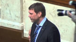 Party Of Regions MP Oleg Tsarov Shows Middle Finger In Verkhovna Rada