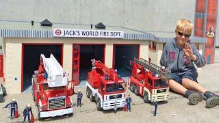 BRUDER FIRE TRUCKS    Feuerwehrmann Jack Jack