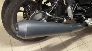 Moto Guzzi V7 III con nuovi scarichi Mistral