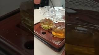 Сравниваем зелёный чай из обычного магазина и тот, что еще две недели назад собирали в Китае 