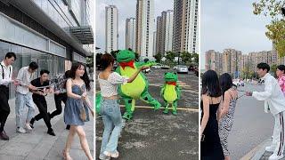 Chinese Frog And Funny Couple Douyin ️ Street Couple P#111