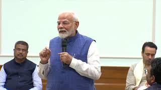 Prime Minister Narendra Modi interacts with Teachers l PMO