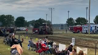 IH 1566 pulling