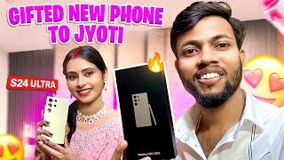 Gifted New Phone To Jyoti | Samsung S24 Ultra 