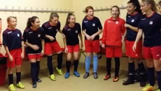 La victoire se fête en chantant.. Football Féminin