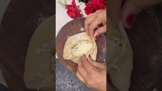 Cheese aloo paratha |#shorts #shortsvideo #trending #viral #delicious #paratha #ytshorts #cheese #yt