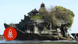 Bali's Temple in the Sea