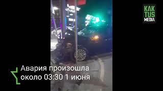 В Бишкеке произошло ДТП: Kia K7 врезался в столб