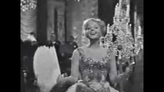 Lucia Popp - Frühlingsstimmenwaltzer (Voices of Spring)  - filmed in 1965