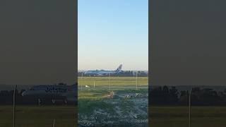 Jetstar A320 roaring departure out of Adelaide