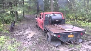 453t Detroit Diesel powered 78 Ford F250 vs mudhole