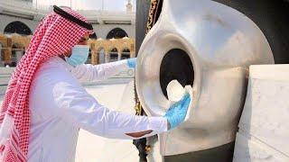 Cleaning And washing Hajr-e-Aswad !! #YoutubeShortVideos