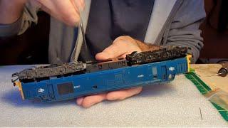 Old Hornby R751 Class 37 Has Lots of Problems. Can I fix it?