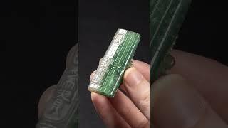 翡翠吊墜一款充滿底蘊的作品。 ​​​#翡翠雕刻#翡翠#jade#翡翠吊墜#翡翠掛件