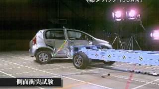 自動車アセスメント：トヨタパッソ（SCA付）：側面衝突試験