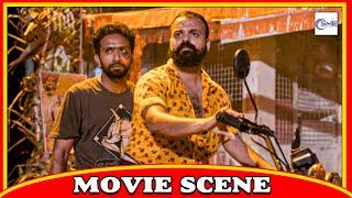 ഈ ആളുകൾ എന്താണ് കണ്ടത്? - Kunchacko Boban & Shine Tom Chacko Comedy Scene || Malayalam Comedy Scene