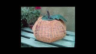 Pet bed wicker