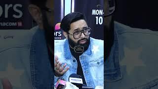 Tehelka reacts to getting violent with Abhishek #tellymasala.