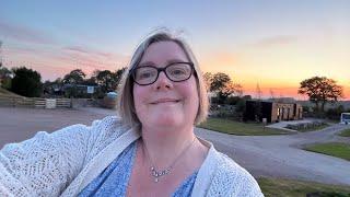 Daily vlog: knitting show and tell, garment making and a snippet of work