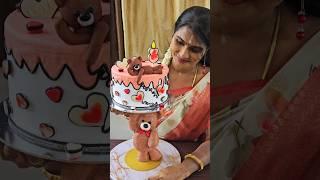 Structured Cake #ytshorts #vidhuskitchen #structuredcake #comiccake #cartooncake #anniversarycake