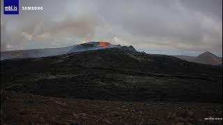Geldingadalir Volcano, Iceland LIVE! Fixed close-up