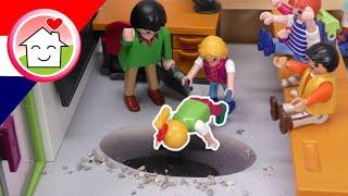 Playmobil filmpje Nederlands Een gat in de grond - Grap op school - Familie Huizer