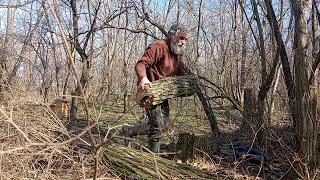 Waldarbeiten und Picknick im Wald Selbstversorger Alltag in Ungarn