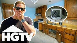 Tarek buys DISGUSTING House Before He Can Even See The Inside! I Flip Or Flop