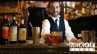 Cocktail tutorial: il Brooklyn di Ricardo Garcia del Viva Madrid