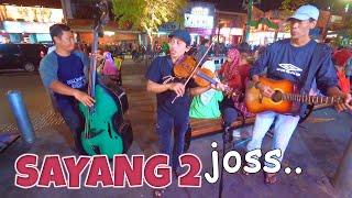 Asik Asik Joss - SAYANG 2 by Astro Acoustic Malioboro (Pengamen Akustik Jogja Keren)  Bikin Goyang