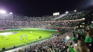 Amazing Saxophone & Violin performance Real Betis v Sevilla. Manu Diaz Quedate #realbetis #laliga