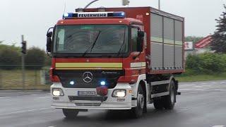 [Großfeuer zerstört Wohnhaus] Einsatzfahrten zu Großbrand in Dortmund-Oestrich