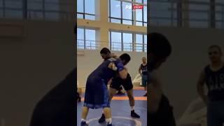 Хамзат Чимаев борется с Абдулрашидом Садулаевым / Схватка на сборах #mma #борьба #чимаев #садулаев