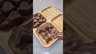 What is your favorite Chocolate? Filling platter with Sweets  #asmr #satisfying #asmrsounds