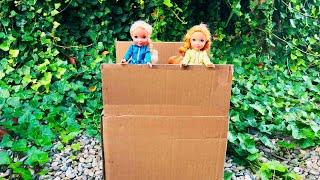 Elsa and Anna toddlers get a surprise swag box from the Holiday of Play