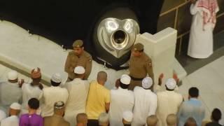 Subhanallah Emotional Beautiful Azan and Touching Hajr e Aswad Black Stone in Makkah  January 2016