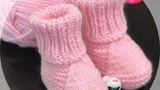 Пинетки на двух спицах. Вязание для малышей.